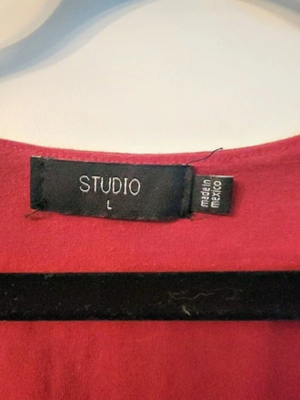 Studio Red Tank Top Size Large - Picture 3 of 6